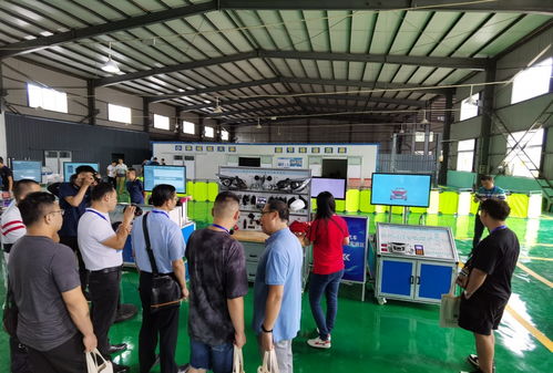 經銷商伙伴實地參觀和緒科技智能網聯 新能源汽車研發設備并交流